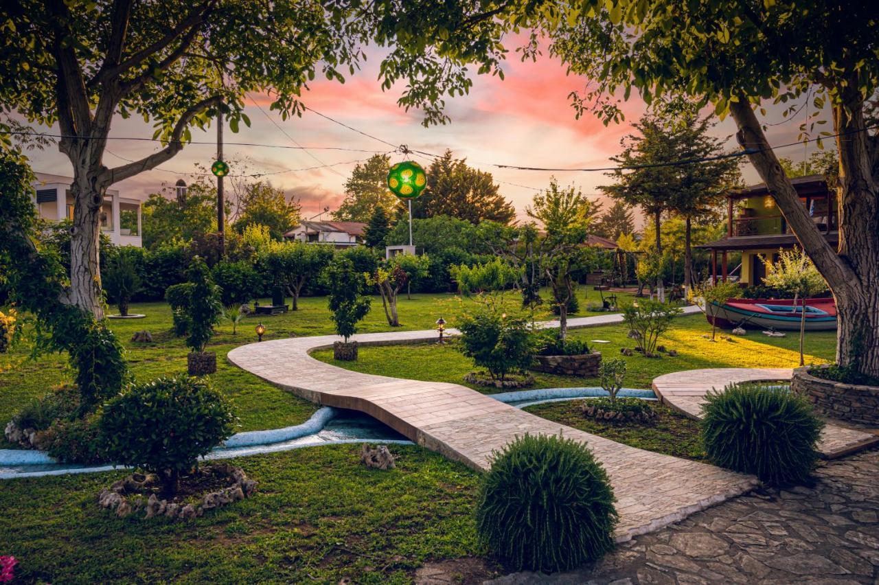 Simi Luxury Suites Плака-Литохоро Экстерьер фото