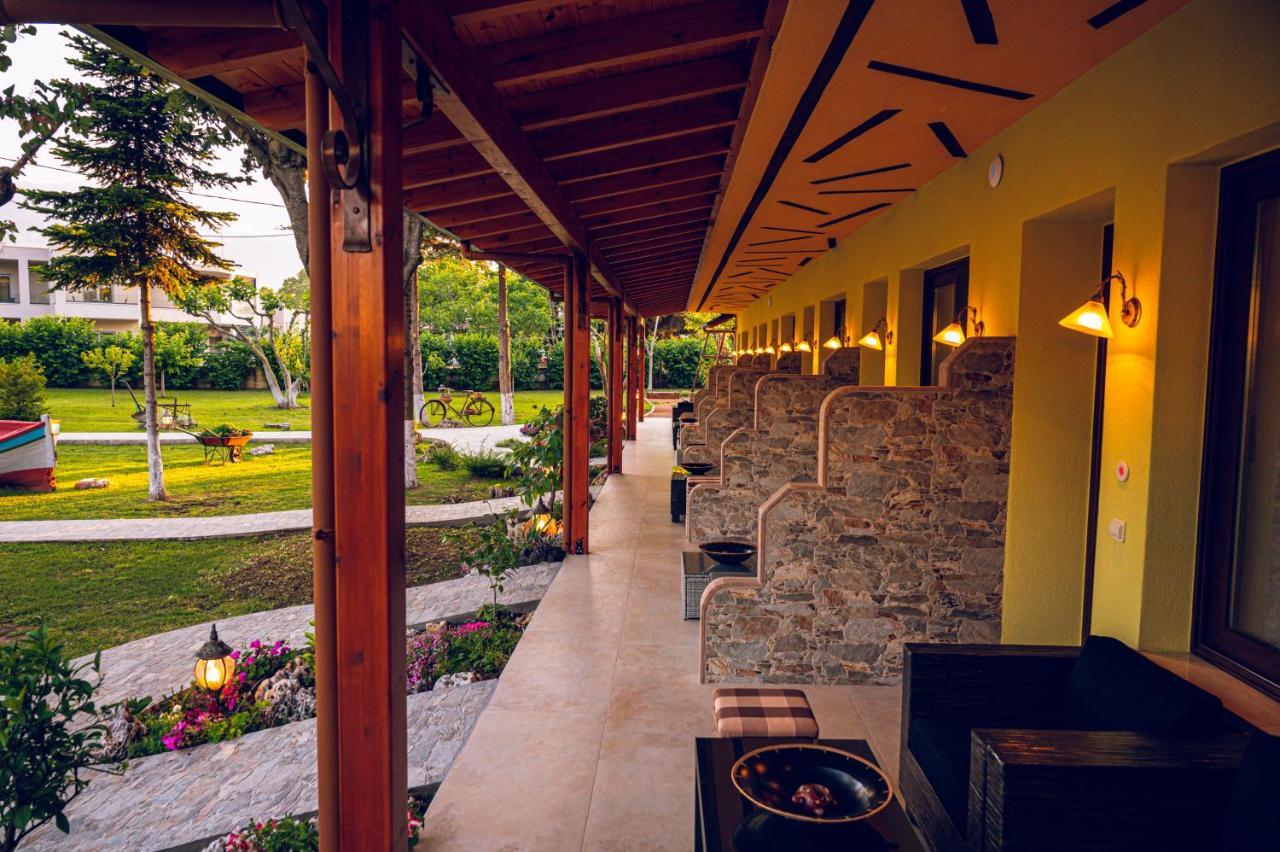 Simi Luxury Suites Плака-Литохоро Экстерьер фото
